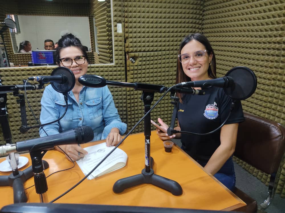 Entrevista a Dra. Maria Soler Directora de Diseso Fundisesou por radio Unerg 92.7 fm La Universitaria